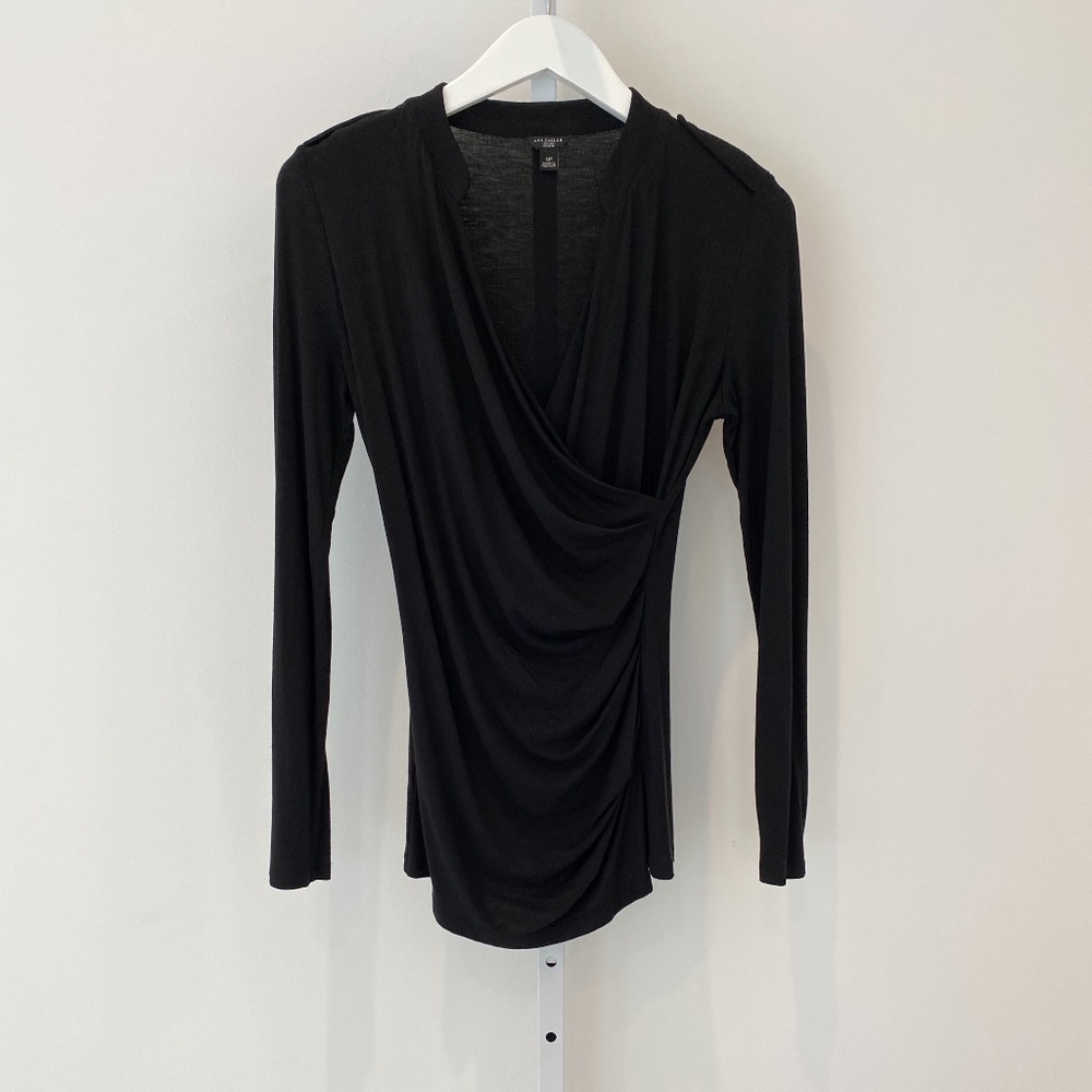 ANN TAYLOR BLACK FAUX WRAP TOP SIZE SMALL PETITE NWOTS!